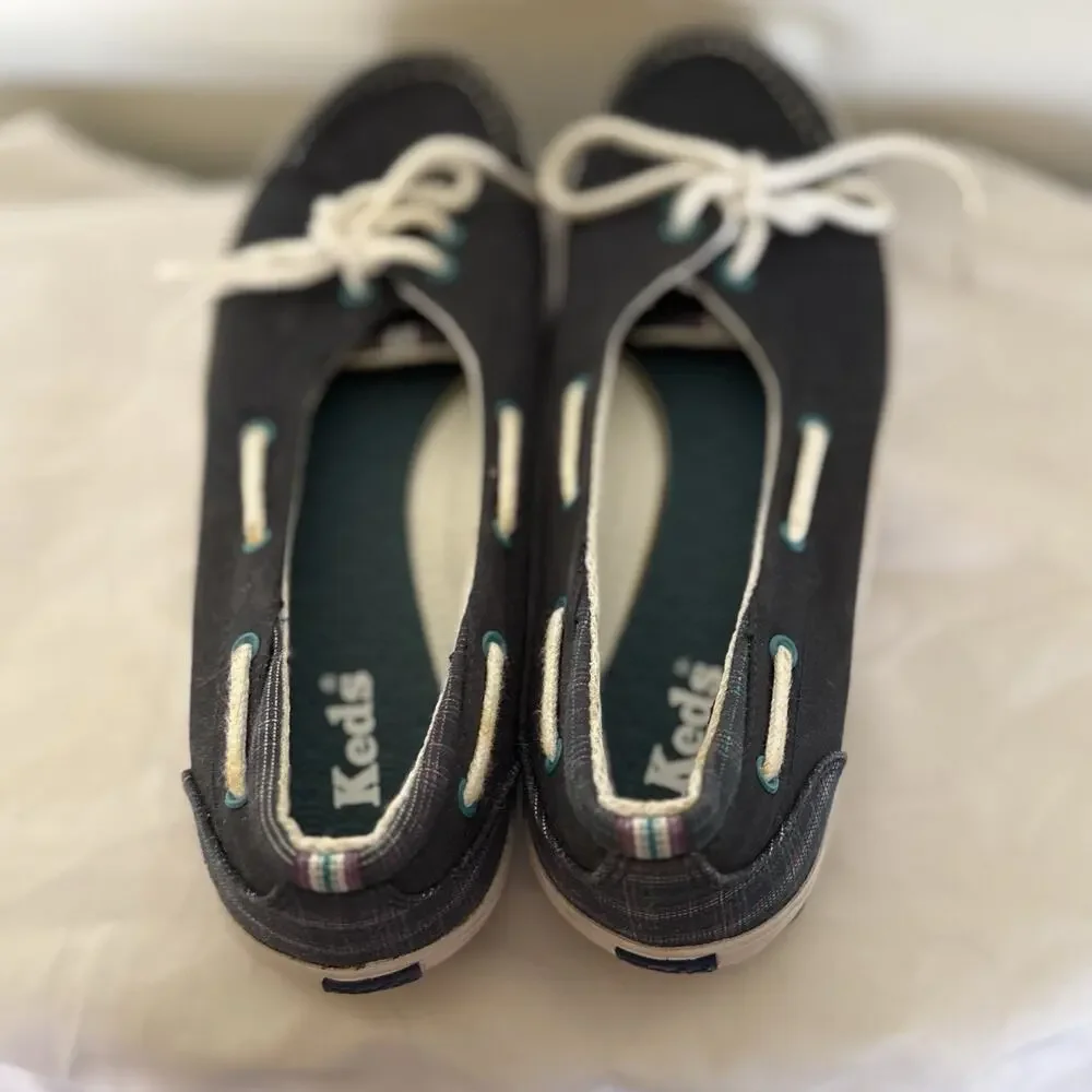 Keds Women’s Boat Shoe Flats Navy Plaid Lace Up Comfort Shoes Size 9
